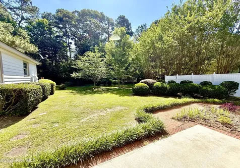 2320 Dogwood Lane Kinston NC 28504