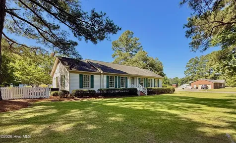 2320 Dogwood Lane Kinston NC 28504