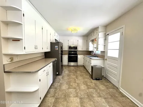 2864 Wilmington Highway Jacksonville NC 28540