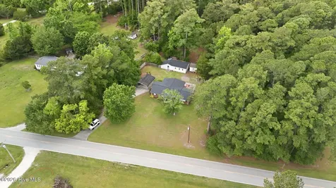 2379 Mill Creek Road Newport NC 28570