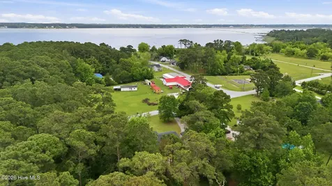 2379 Mill Creek Road Newport NC 28570