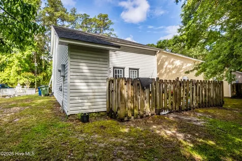 4217 Sequoia Court Wilmington NC 28403