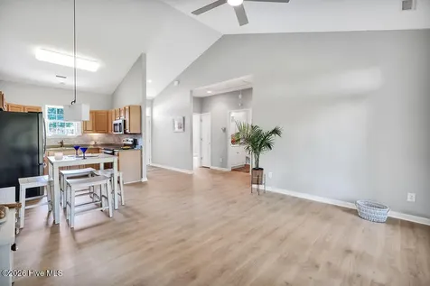 5027 Wyncie Wynd Southport NC 28461
