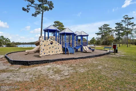 5027 Wyncie Wynd Southport NC 28461