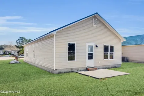 136 Macdonald Boulevard Havelock NC 28532