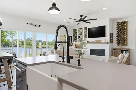 109 Shoreview Drive New Bern NC 28562