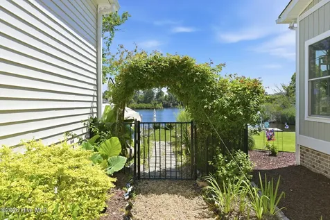 109 Shoreview Drive New Bern NC 28562