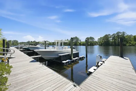 109 Shoreview Drive New Bern NC 28562