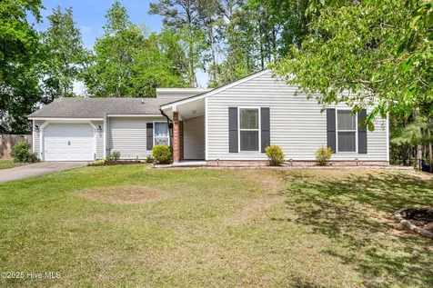 620 Shadowridge Road Jacksonville NC 28546