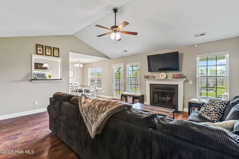 205 Long Neck Drive Richlands NC 28574
