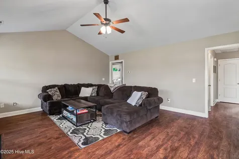 205 Long Neck Drive Richlands NC 28574