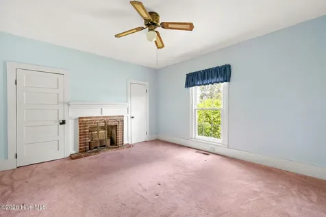 1352 Cornwallis Road Rose Hill NC 28458
