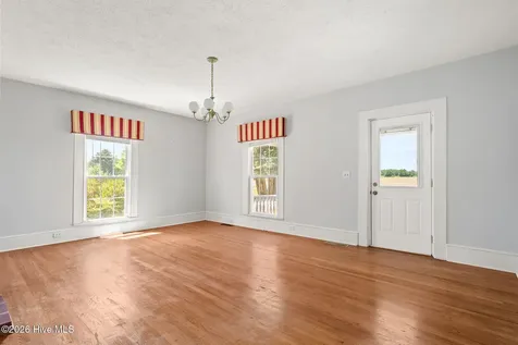 1352 Cornwallis Road Rose Hill NC 28458