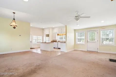 1352 Cornwallis Road Rose Hill NC 28458