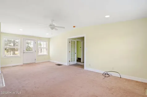 1352 Cornwallis Road Rose Hill NC 28458