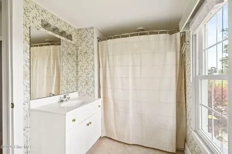 1352 Cornwallis Road Rose Hill NC 28458