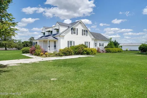 1352 Cornwallis Road Rose Hill NC 28458