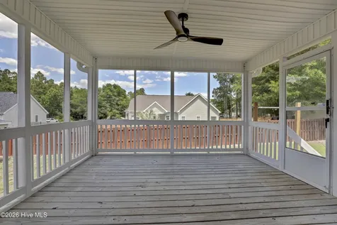 219 Everett Drive Sneads Ferry NC 28460