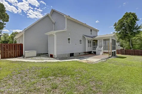 219 Everett Drive Sneads Ferry NC 28460