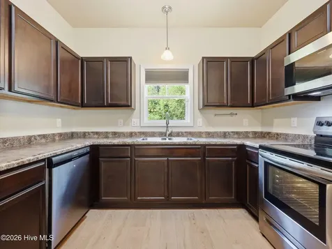 403 Frisco Way Holly Ridge NC 28445