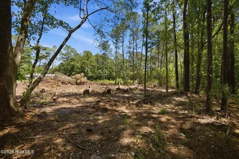 5066 Highland Drive SE Bolivia NC 28422
