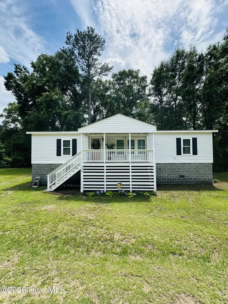138 Simmons Street Trenton NC 28585
