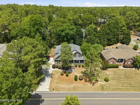 585 Burning Tree Road Pinehurst NC 28374