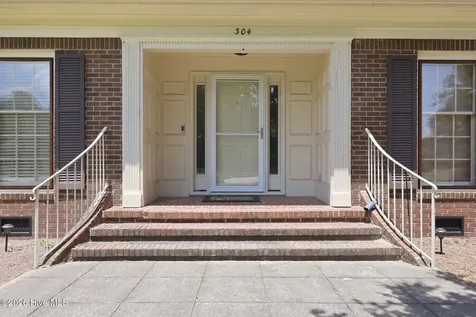 304 Lawson Road Washington NC 27889