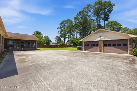 304 Lawson Road Washington NC 27889
