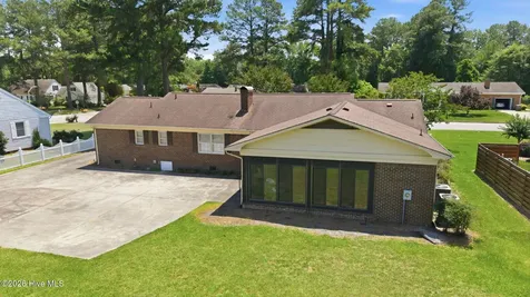 304 Lawson Road Washington NC 27889
