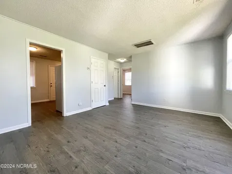 516 Elm Street Jacksonville NC 28540