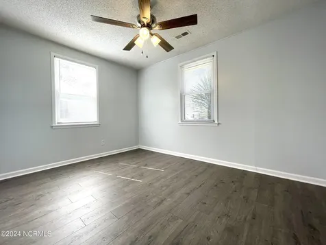 516 Elm Street Jacksonville NC 28540