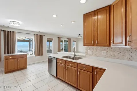 132 Gemstone Drive Sneads Ferry NC 28460