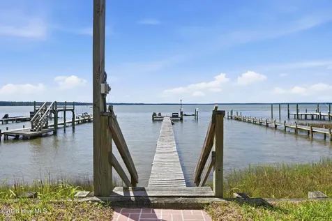 132 Gemstone Drive Sneads Ferry NC 28460