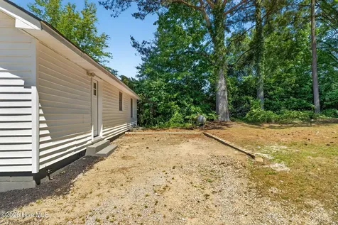 5887 Main Street Bailey NC 27807