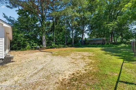 5887 Main Street Bailey NC 27807