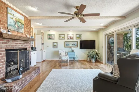 105 Magnolia Court Pine Knoll Shores NC 28512