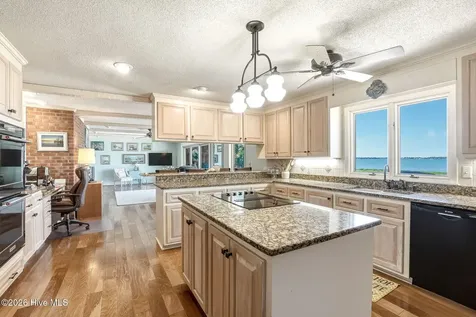 105 Magnolia Court Pine Knoll Shores NC 28512