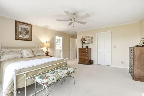 105 Magnolia Court Pine Knoll Shores NC 28512