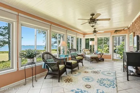 105 Magnolia Court Pine Knoll Shores NC 28512