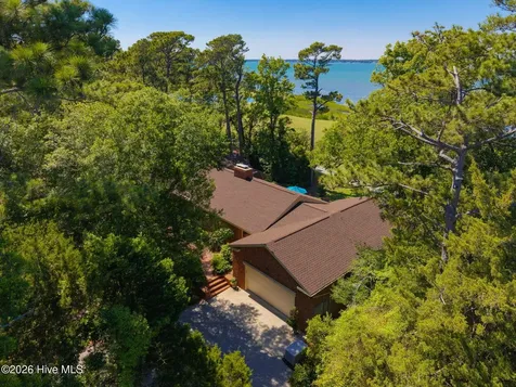 105 Magnolia Court Pine Knoll Shores NC 28512