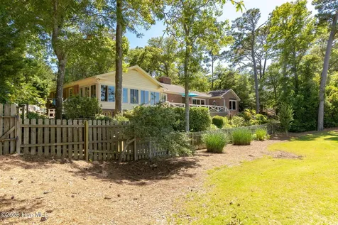 105 Magnolia Court Pine Knoll Shores NC 28512