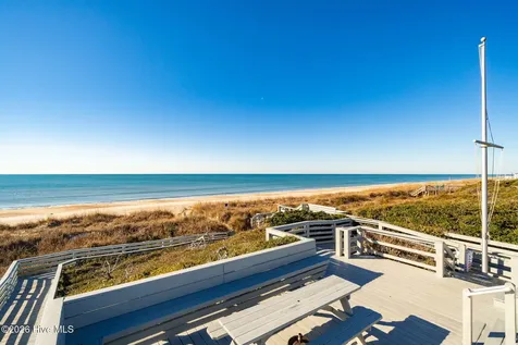 105 Magnolia Court Pine Knoll Shores NC 28512