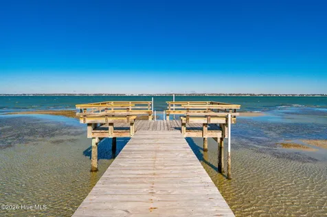 105 Magnolia Court Pine Knoll Shores NC 28512