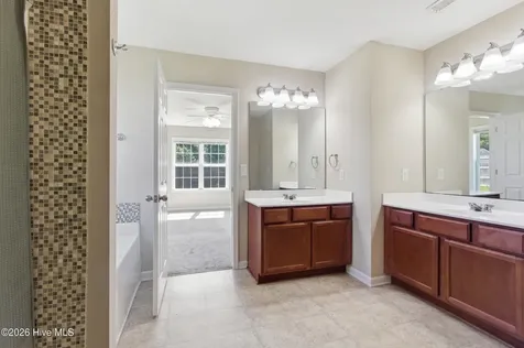 2803 Lathams Battery Drive New Bern NC 28562