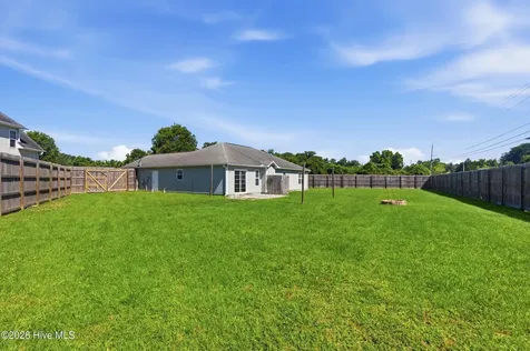 2803 Lathams Battery Drive New Bern NC 28562