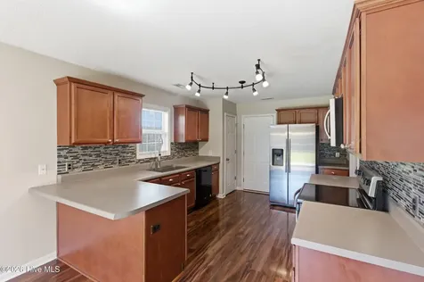 2803 Lathams Battery Drive New Bern NC 28562