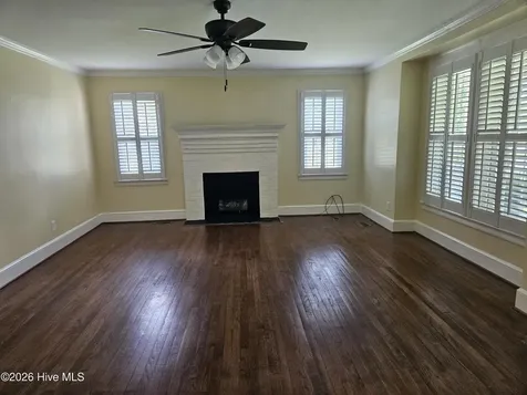 207 Stewart Avenue Clinton NC 28328