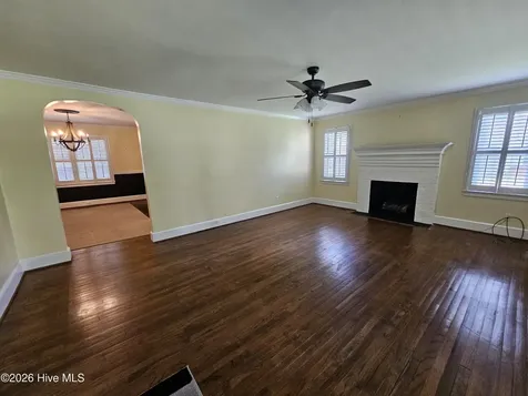 207 Stewart Avenue Clinton NC 28328