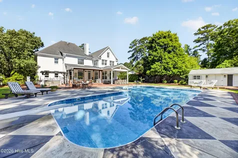3805 Charleston Court Greenville NC 27834